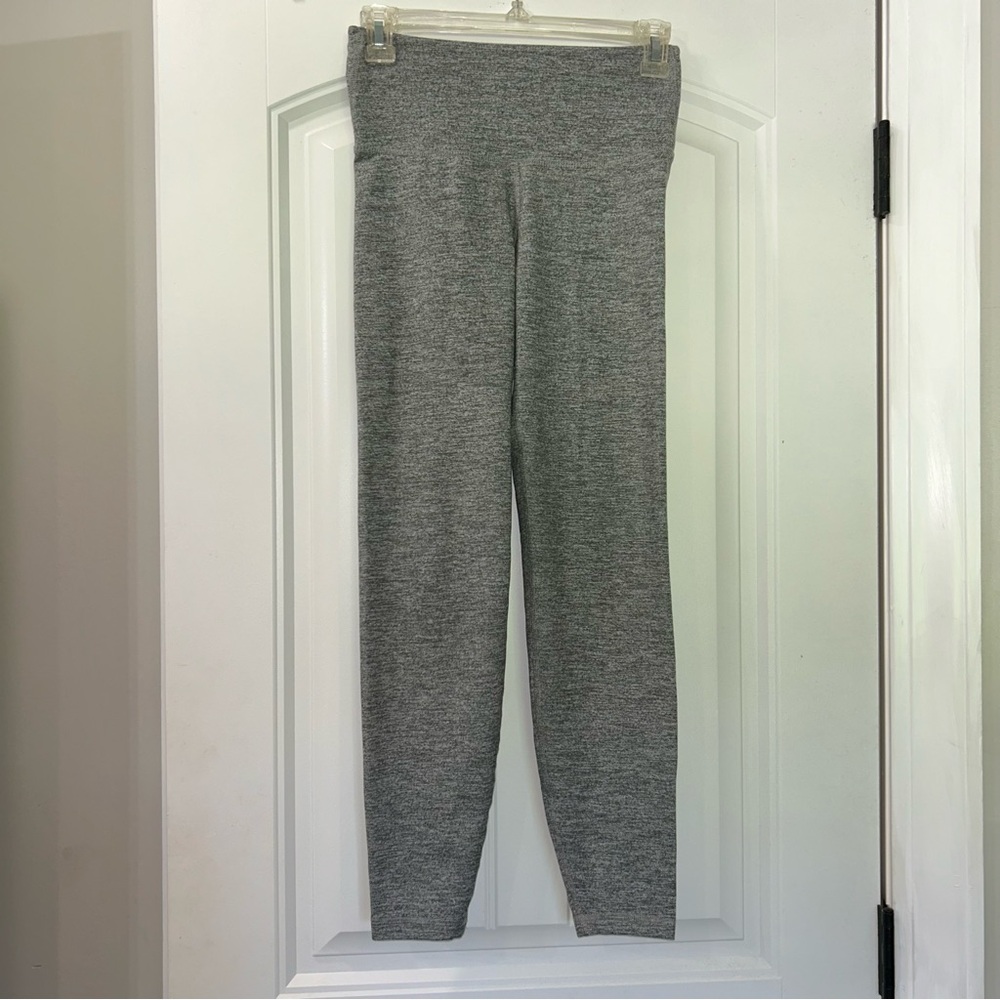 Old Navy Black/White Activewear Leggings Women’s Small